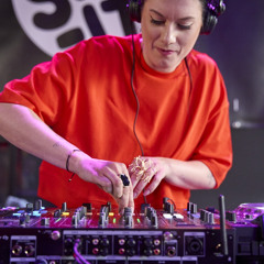 Living The Orange - Techno Tuesday