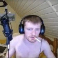 Вышел покурить🚬
