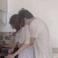 ايدك بيده جرحي تزيده .