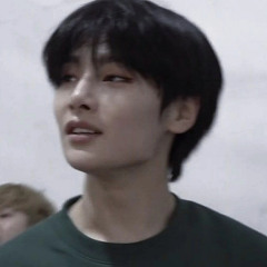 the tortoise and the hare - stray kids (sped up)