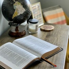 7 Cuốn Sách Giúp Cư Xử Đẹp Các Mối Quan Hệ