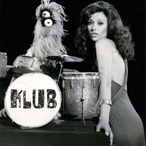 Estufa Me Da Fiebre - Feliz Cumpleaños Rita Moreno !