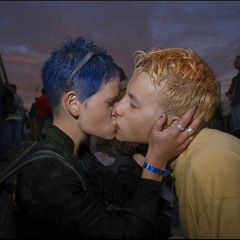 EYES W1D3 SHUT (D3M0)