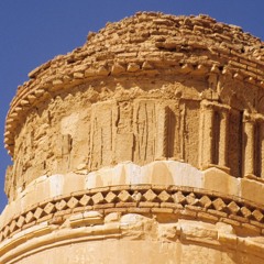 ما أبرز المعالم المعالم الأثرية الباقية لقصر الحير الشرقي؟ 16 - 04 - 2023