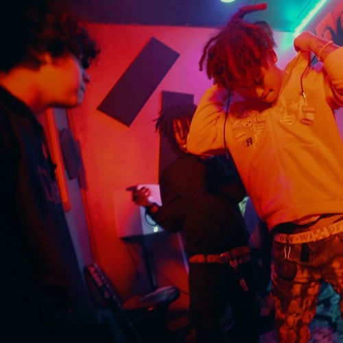 Beat it from the back (ft. Luh ke3o)