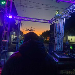 BROTA PRA SE ENVOLVER FORA DO ASFALTO - DJ LN O ÚNICO