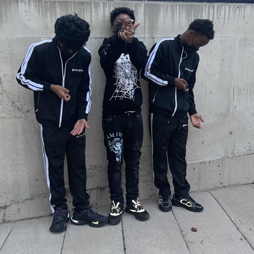 🏴