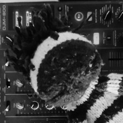 A MELODIC THING : Out of Frame - PODCAST #005