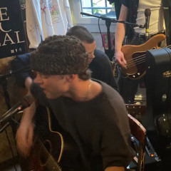Girl Acoustic - Wunderhorse .mp3
