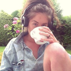 Clara La San - Feelin U Feelin Me (Prod. Erra)