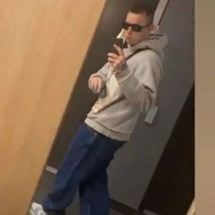 Tymek - Valentino ft. Ecnavelo