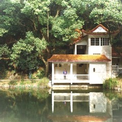 lake house