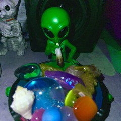 juuvarc + viss + duulic - stoner (isobeats)