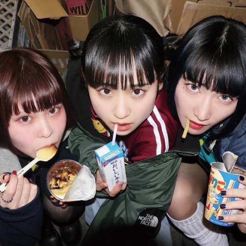 サバシスター Stream サバシスター's THEME by 19min | Listen online for free on