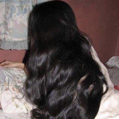 يابو شعر طويل من سواده ):