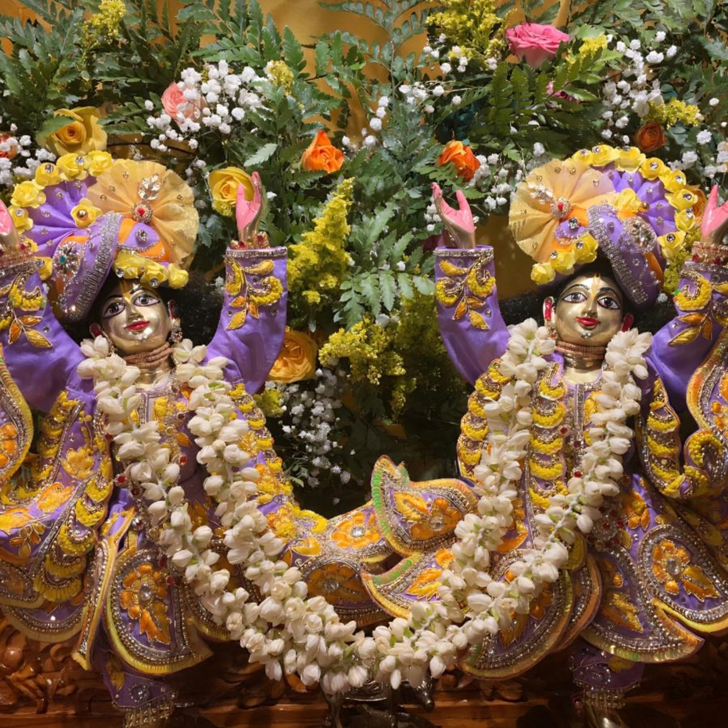 Akhanda Nama - New Years Eve Kirtan 12.31.22 episode artwork