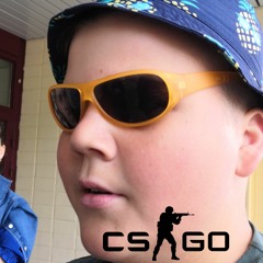 Playing csgo with friends and mom