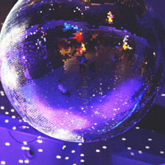 Robot-Human Dance-Off