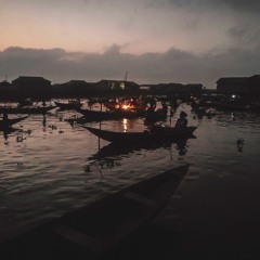 Marché nocturne sur l'eau - Village de Ganvier - Benin