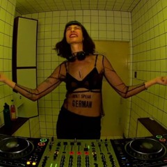 Lola Cerise - HÖR SET 2K25