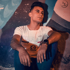اغنية نفس الملامح _ غناء اسلام اسنيجا   اسمع الاغنية دى ها تعجبك اوي(MP3_160K).mp3