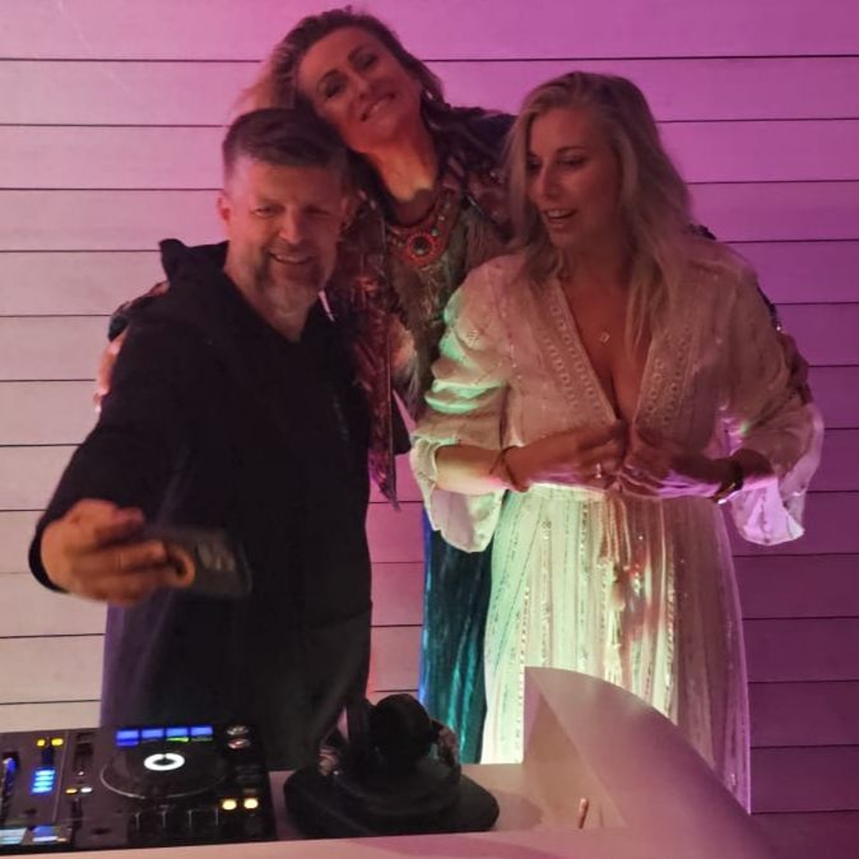 DONAES - IBIZA GLOBAL RADIO SHOW