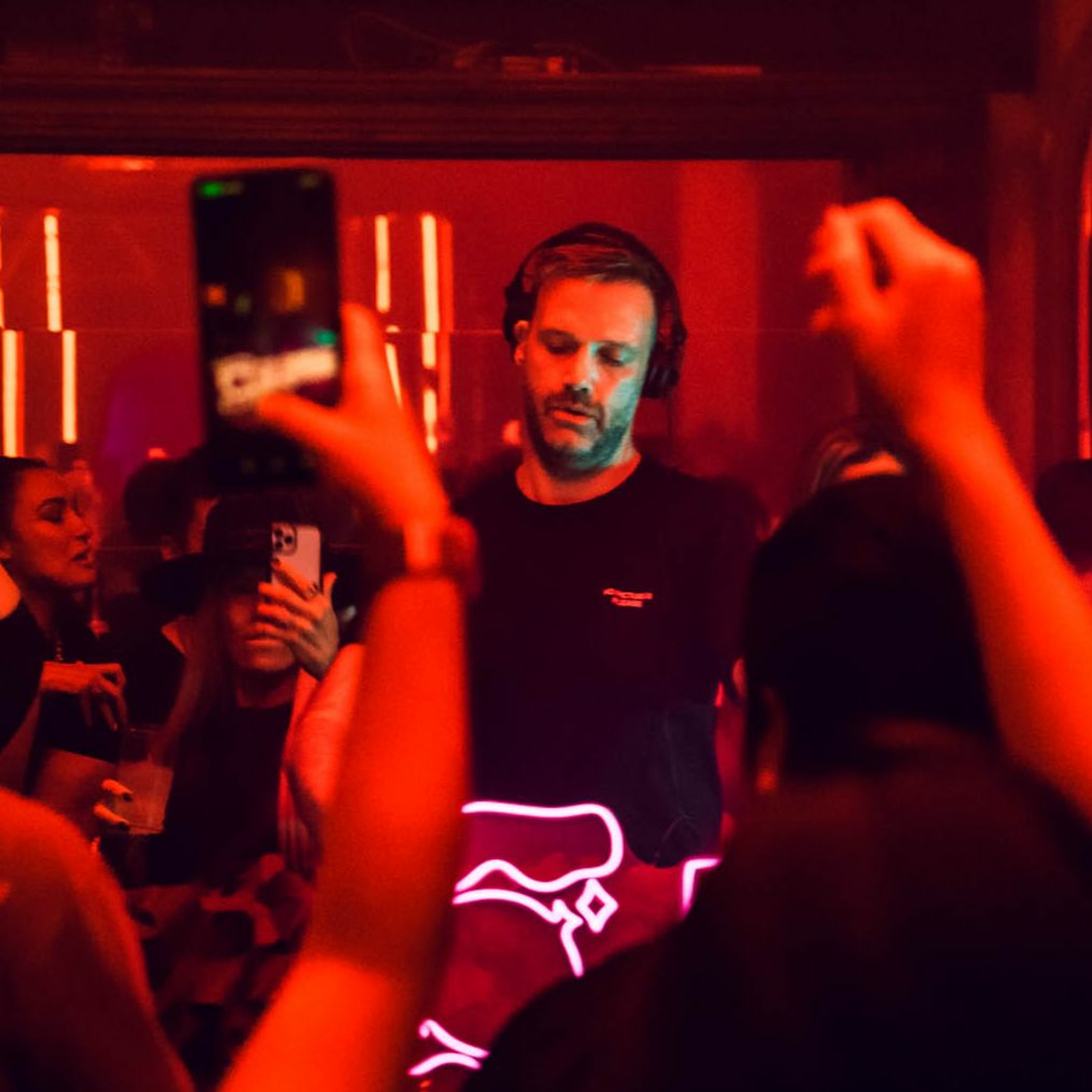 Paul Thomas presents UV Radio