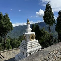 Ya Laybi Chorten Karpo Choe ~ Lhamo Drukpa