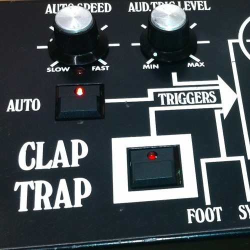 1979 Simmons ClapTrap: Hand Made Crowd!