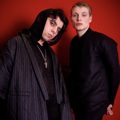 MESMERIZED (ft. Reazun)