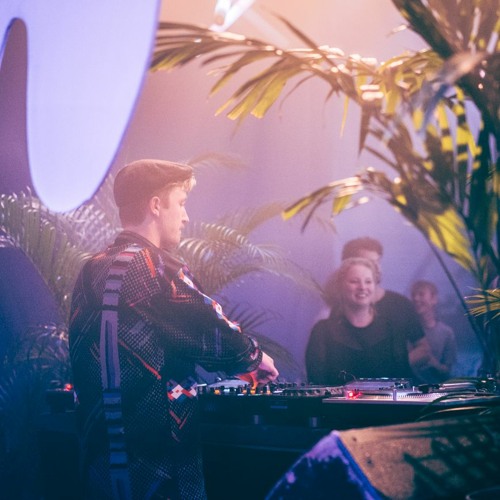 Rhythm100 - &FRIENDS presents A SUNDAY GROOVE // 23.10.2022