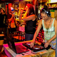 Some Where Over The Rainbow Leon Demaria & Nimue (ReggaeVersion)
