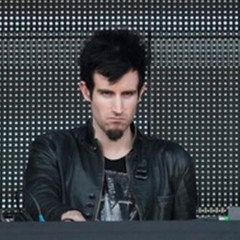 Rob Swire Gets Salty While Playing Ventrilo