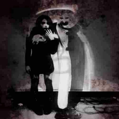 girl in fright #snuffcelebrity (decay)