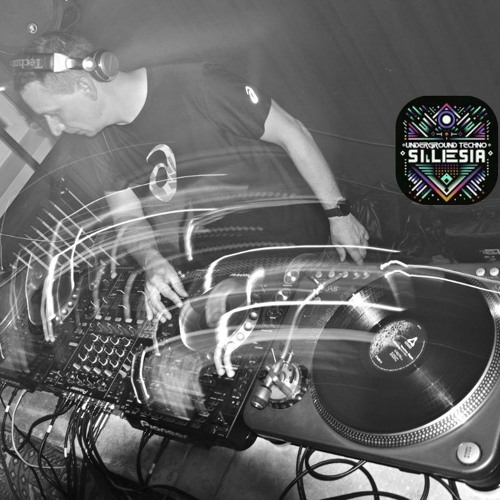 NUT - Drift Into Depth Techno session