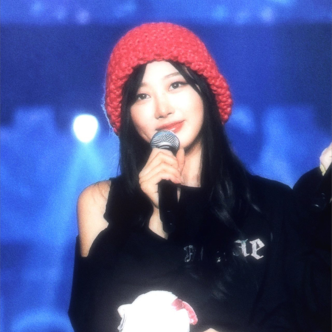 【専用】（訳あり）shetokyo Giselle 38 aespa」GISELLEがミューズに就任している EITHER& 〉 2024年10月2日(水