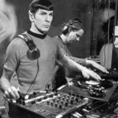 Däncekowski's TechhouseAnthem Mix