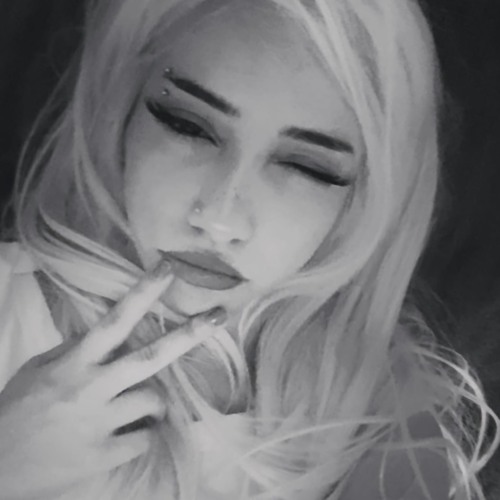 Love is a drug </3 (Prod. Dylxn + Xami)