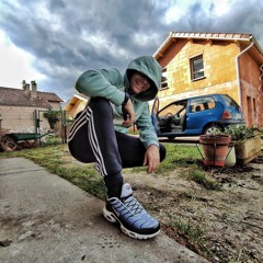 Au Barbecue De Marcel