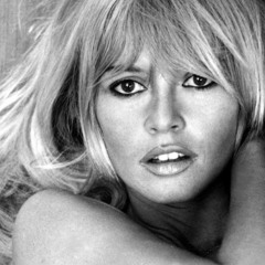 Brigitte Bardot - La Madrague (re disco ver ''Coquillages & Crustacés'' Lost Beach reMix) back to 63