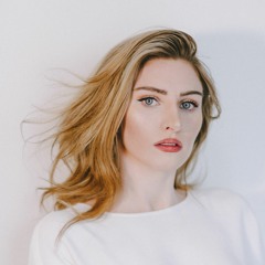 Bee - Sample - Female (US) Skye