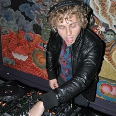 Lost In Bass 418: THE WIG & TamperedDNA