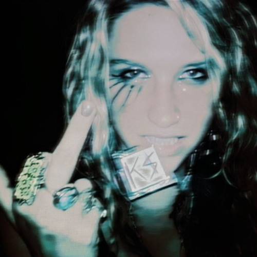 KE$HA - WE R WHO WE R (CØB REMIX)