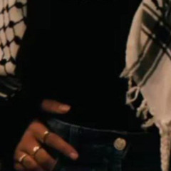 !لو بقدر أخبّي ضحكتك في غيمة