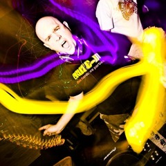 Cruze & MC Frikshon Live at Uproar (HI-SKOOL) Afterparty - 2.3.2008 - DOWNLOAD!
