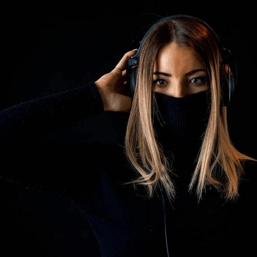 Monitta - Back in the game