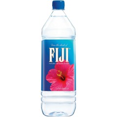 FIJI WATER BOTTLE ラック