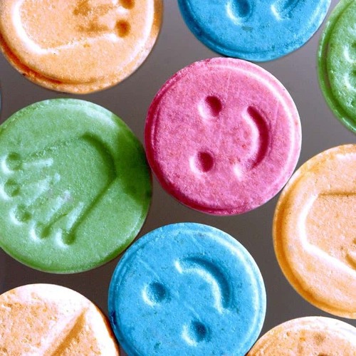 I NEED MOLLY(layer one)🙂‍↕️🙂‍↕️🙂‍↕️