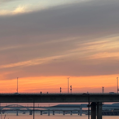 나 자꾸만 작아지는 내 모습을 마주해요 _ Demo