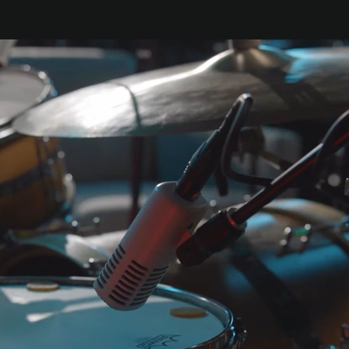 Stream VintageKingAudio Listen to Universal Audio SD7 Modeling Microphone Floor Tom Shootout